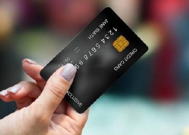 如何避免信用卡提现的风险？如何选择适合自己的信用卡？配图